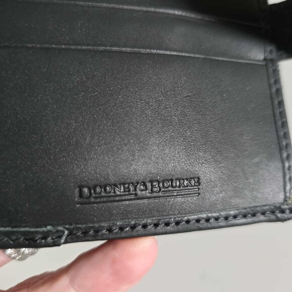 EUC Dooney & Burke Signature Monogram Shoulder Bag with matching Wallet - Picture 2 of 14